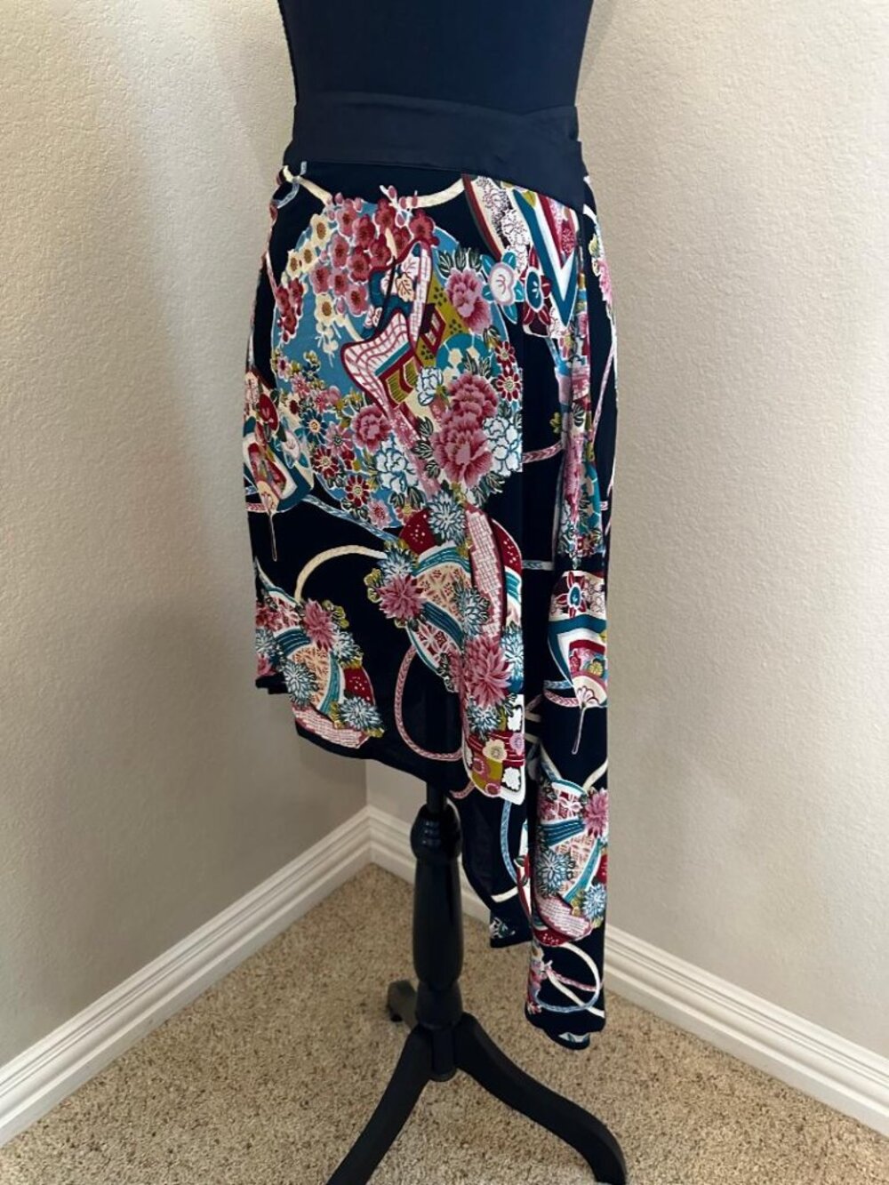 Vintage bebe Y2K Asymmetrical Wrap Skirt Size M
